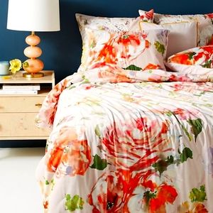 NWOT Velvet Garden Helen Dealtry Quilt